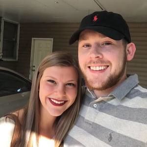 Meet your Posher, Caitlin